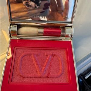 Valentino Red Eyes to Cheek 05
